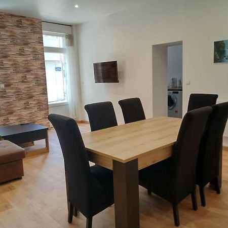 אז'ן Gonnelles Appartement T3 Centre Ville Rdc D מראה חיצוני תמונה