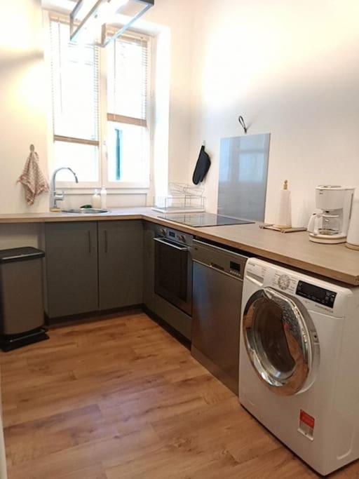 אז'ן Gonnelles Appartement T3 Centre Ville Rdc D מראה חיצוני תמונה