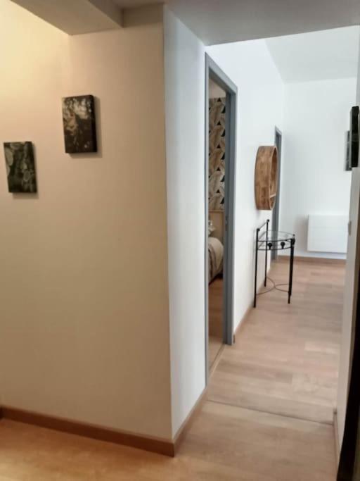 אז'ן Gonnelles Appartement T3 Centre Ville Rdc D מראה חיצוני תמונה